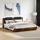 vidaXL füstös tölgy színű ágykeret fejtámlával és LED-ekkel 180x200 cm