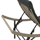 vidaXL 2 db világosszürke polyrattan napozóágy asztallal