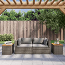 vidaXL 2 db szürke polyrattan és tömör fa kerti kisasztal 55x34x37 cm