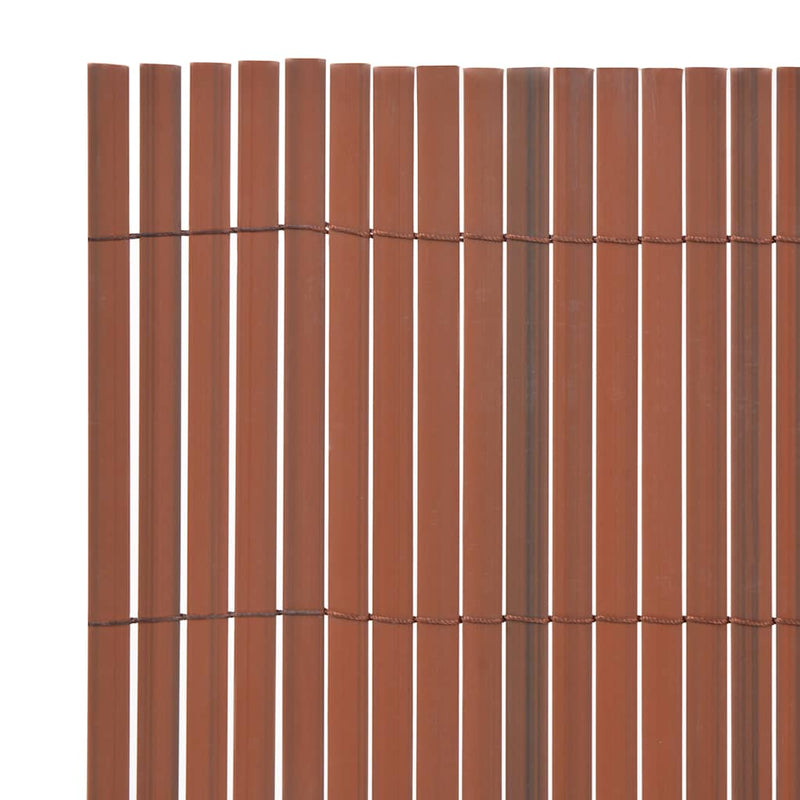 vidaXL barna kétoldalas PVC kerti kerítés 90 x 500 cm
