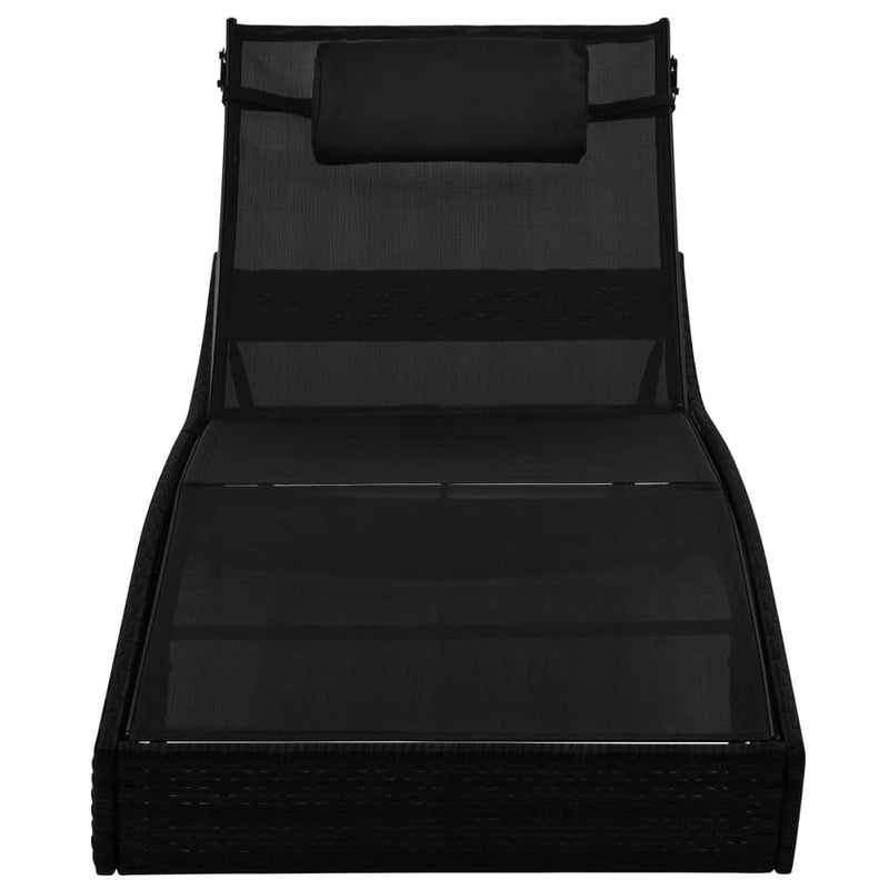 vidaXL fekete polyrattan napozóágy párnával