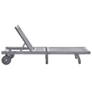 vidaXL szürke tömör akácfa kerti napozóágy párnával