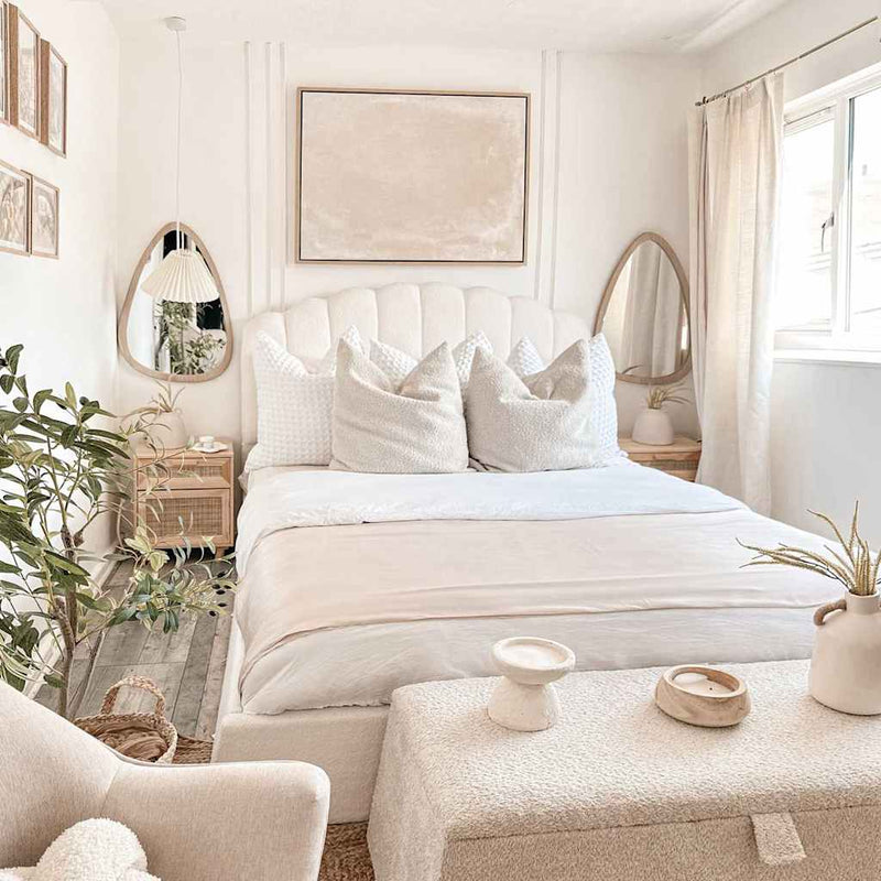 vidaXL 2 db barna tömör fenyőfa és természetes rattan éjjeliszekrény