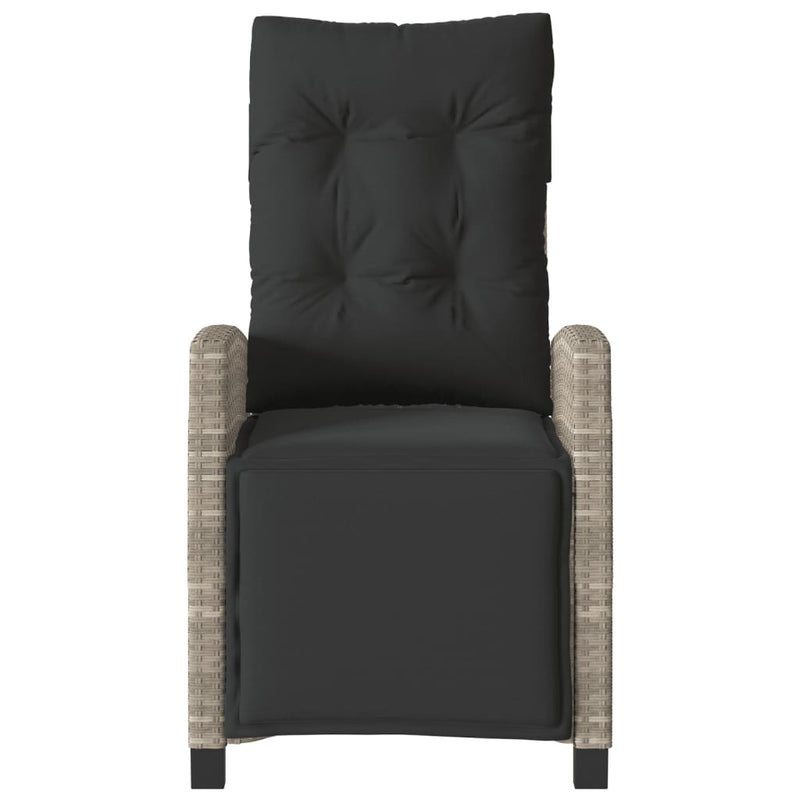 vidaXL 2 db világosszürke polyrattan dönthető kerti szék lábtartóval