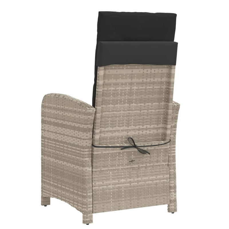 vidaXL 2 db világosszürke polyrattan dönthető kerti szék lábtartóval