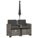 vidaXL 2 személyes szürke polyrattan kerti kanapé napernyővel/székkel