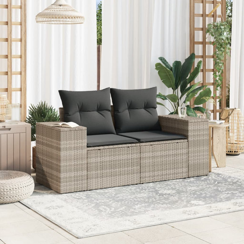 vidaXL 2 személyes világosszürke polyrattan kerti kanapé párnával