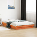 vidaXL viaszbarna tömör fenyőfa LED-es ágykeret 140 x 190 cm