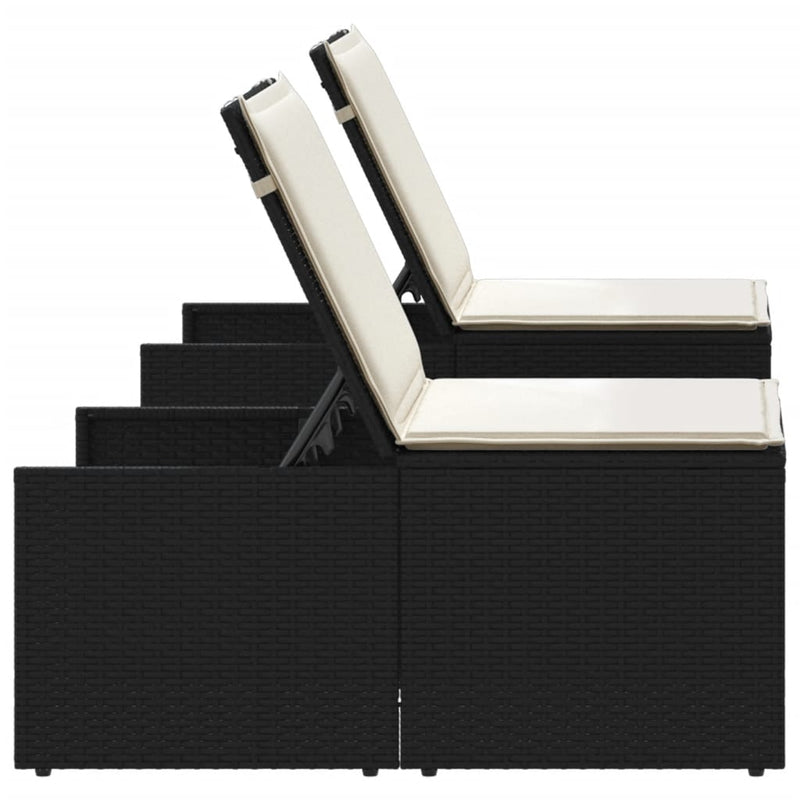 vidaXL 2 db fekete polyrattan napozóágy asztallal