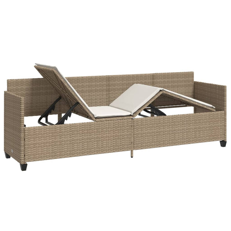 vidaXL bézs polyrattan napozóágy párnával