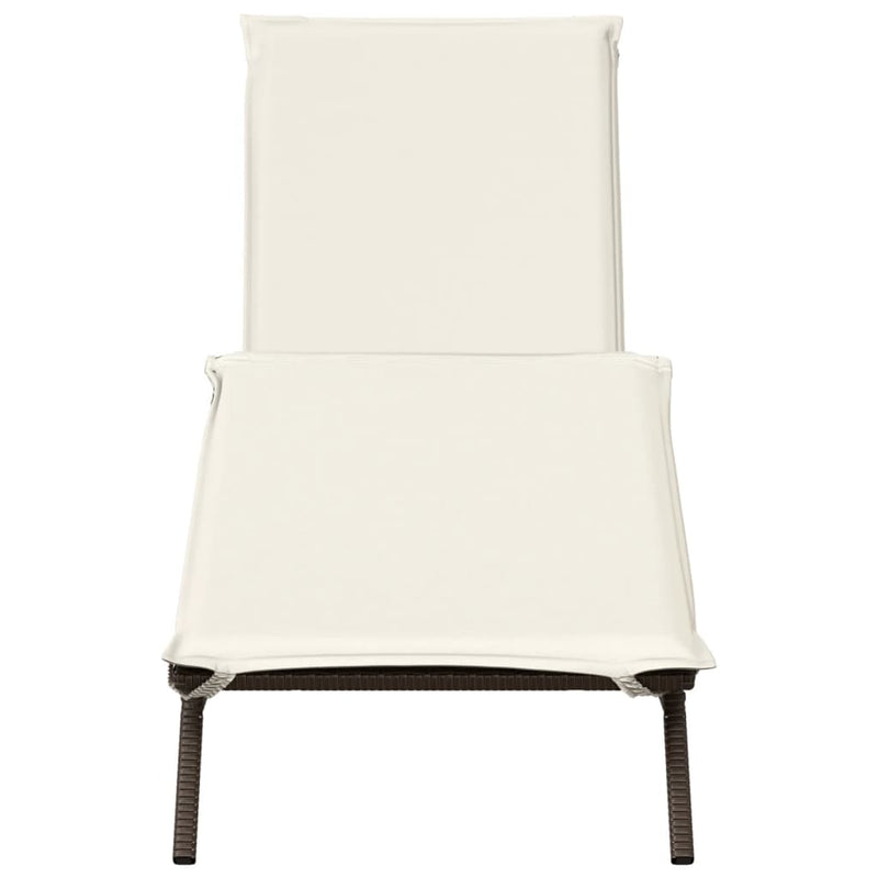 vidaXL barna polyrattan napozóágy párnával