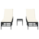 vidaXL 2 db fekete polyrattan napozóágy asztallal