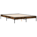 vidaXL füstös tölgyszínű szerelt fa és fém ágykeret 140 x 200 cm