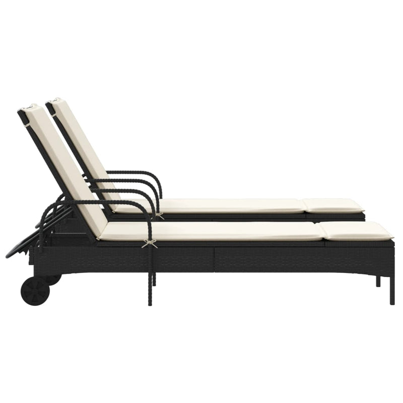 vidaXL 2 db fekete polyrattan napozóágy párnával