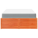 vidaXL viaszbarna tömör fenyőfa ágy matraccal 140 x 190 cm