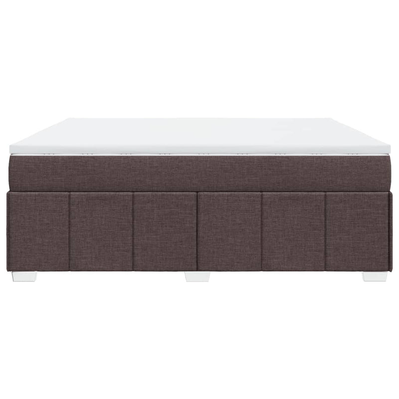 vidaXL sötétbarna szövet rugós ágy matraccal 180 x 200 cm