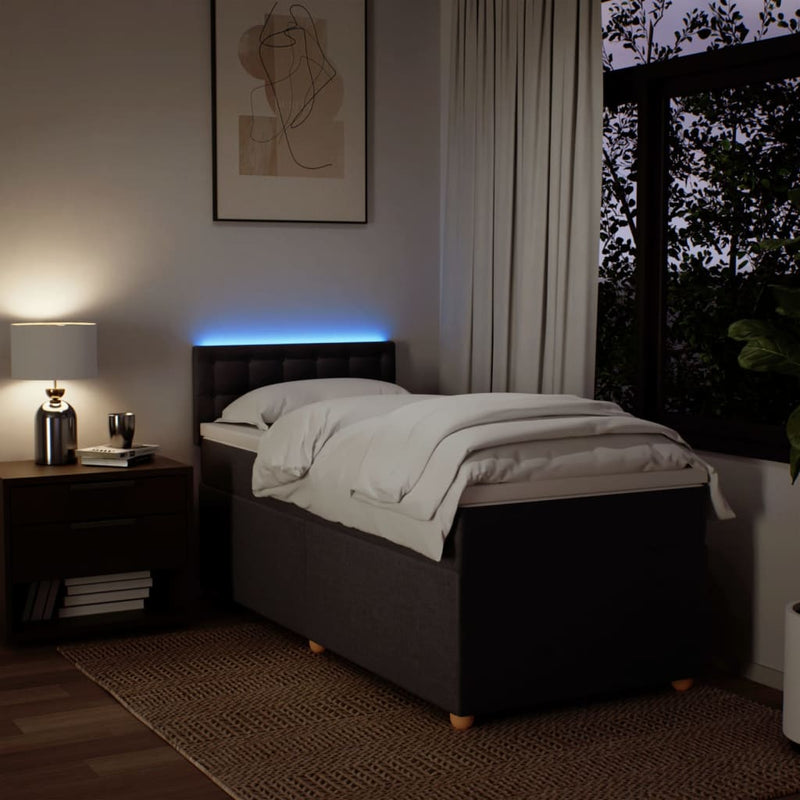 vidaXL sötétbarna szövet rugós ágy matraccal 90 x 200 cm