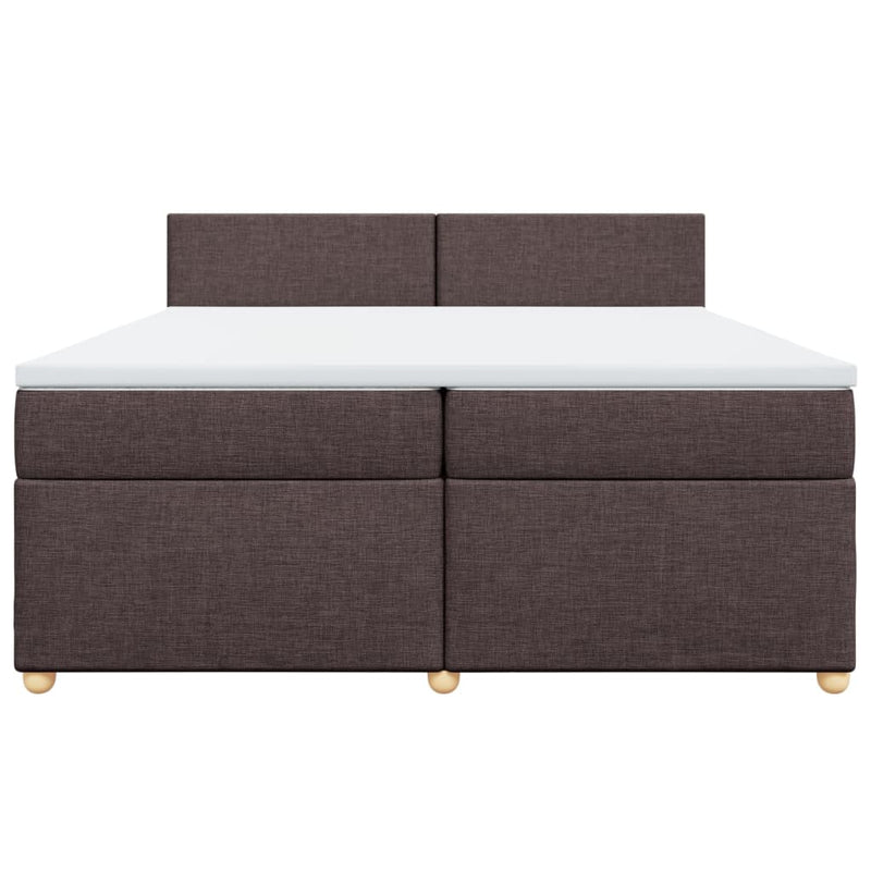 vidaXL sötétbarna szövet rugós ágy matraccal 200 x 200 cm