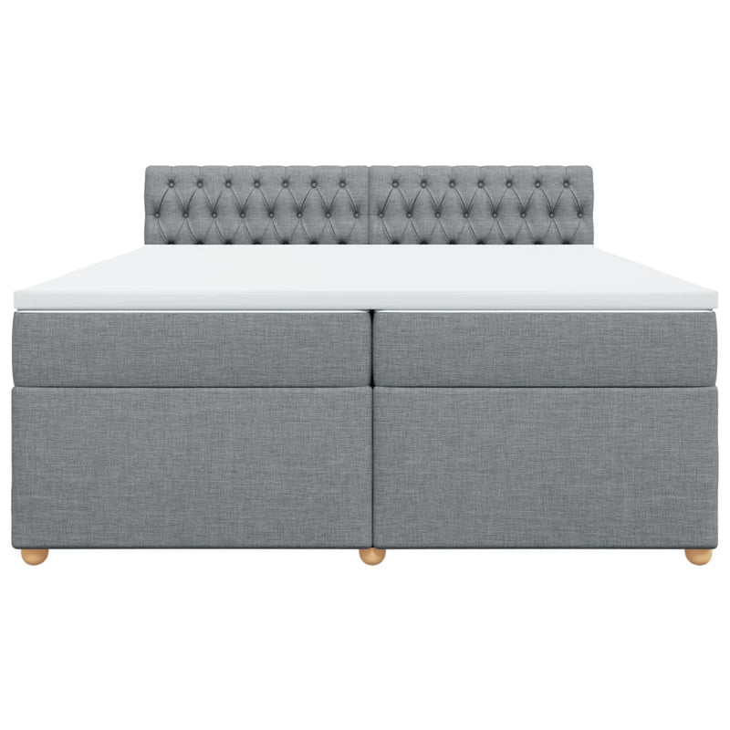 vidaXL világosszürke szövet rugós ágy matraccal 200 x 200 cm