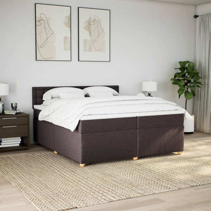 vidaXL sötétbarna szövet rugós ágy matraccal 200 x 200 cm