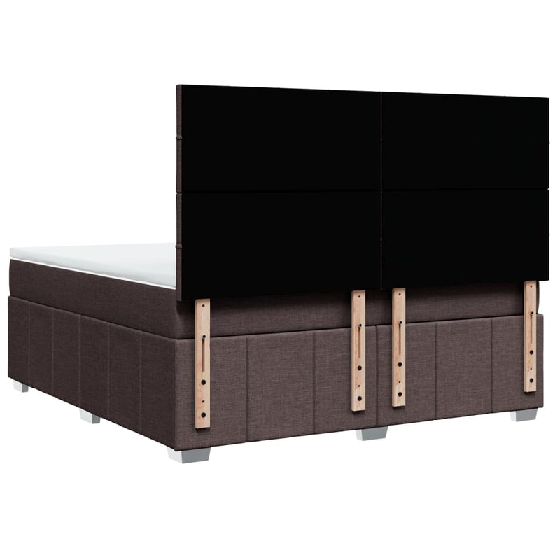 vidaXL sötétbarna szövet rugós ágy matraccal 180 x 200 cm