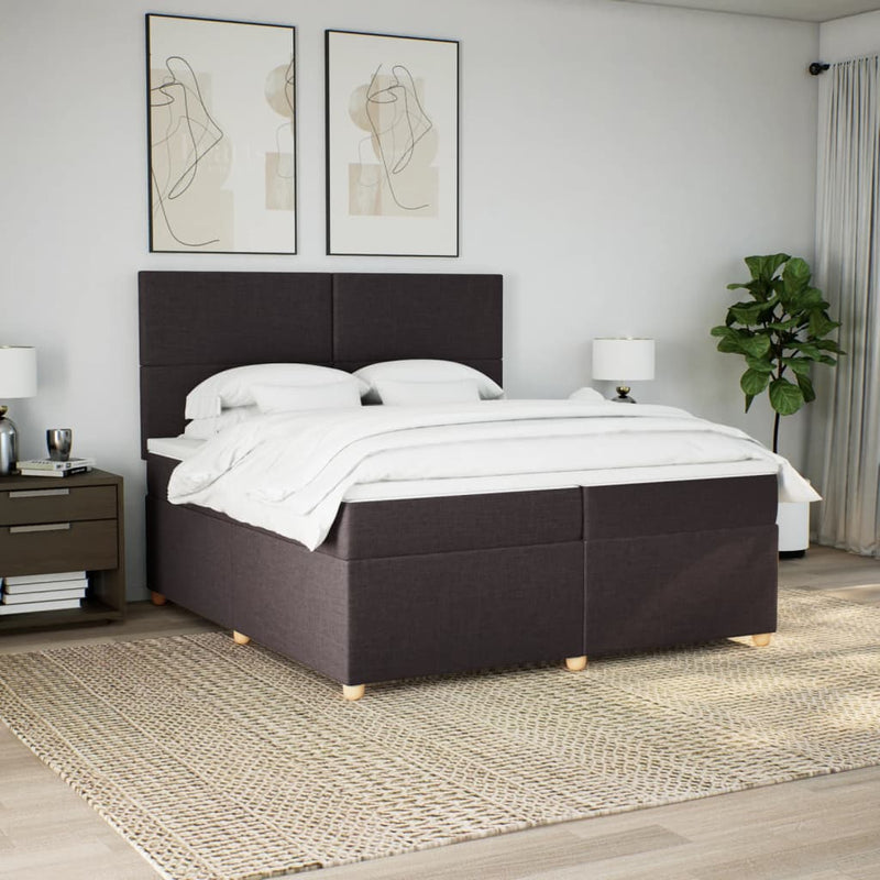 vidaXL sötétbarna szövet rugós ágy matraccal 200 x 200 cm