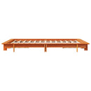 vidaXL viaszbarna tömör fenyőfa ágy matrac nélkül 135 x 190 cm