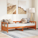 vidaXL viaszbarna tömör fenyőfa kanapéágy matraccal 80 x 200 cm