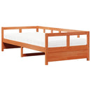 vidaXL viaszbarna tömör fenyőfa kanapéágy matraccal 90 x 200 cm