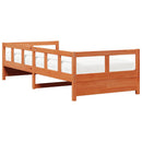 vidaXL viaszbarna tömör fenyőfa kanapéágy matraccal 90 x 200 cm