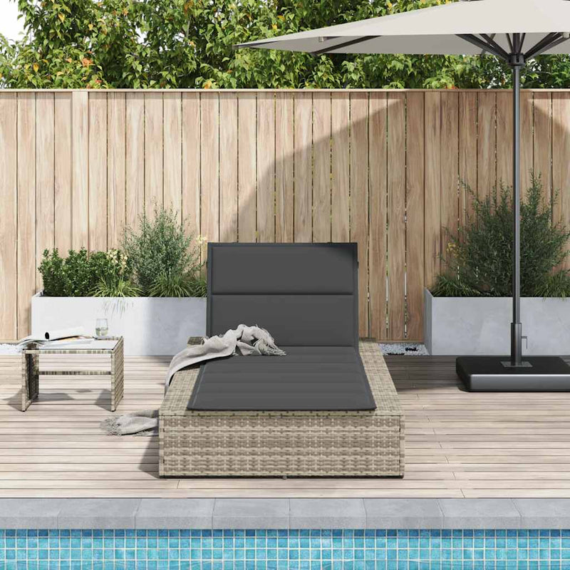 vidaXL szolárium lebegő párnával világosszürke polirattan