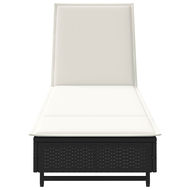 vidaXL fekete polyrattan napozóágy kerekekkel és párnával