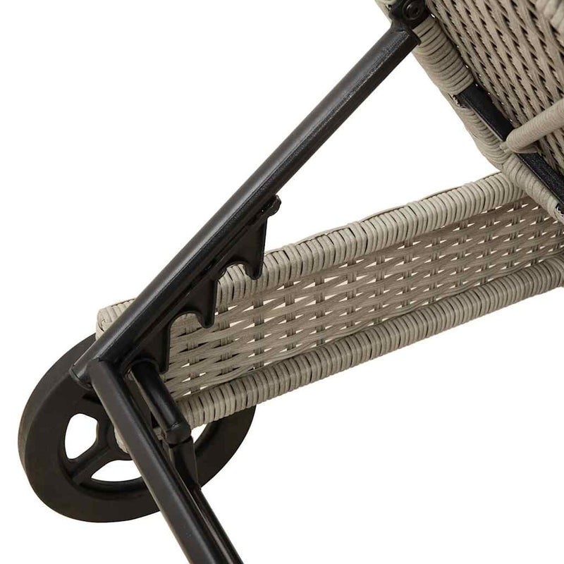 vidaXL világosszürke polyrattan napozóágy kerekekkel és párnával