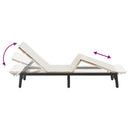 vidaXL bézs polyrattan napozóágy párnával