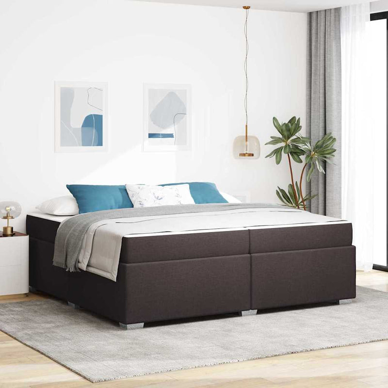 vidaXL Ágykeret sötétbarna 200 x 200 cm szövet