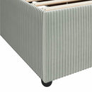 vidaXL Ágykeret matracmal Világosszürke 140 x 200 cm szövet