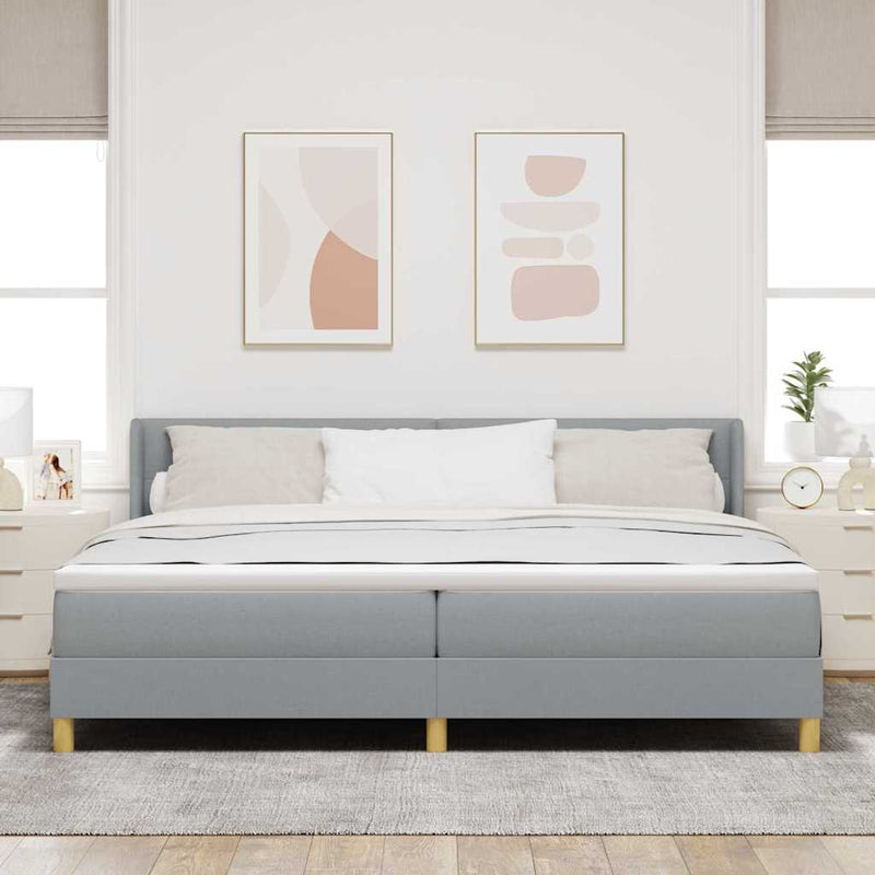 vidaXL Rugós Ágy matracmal Világosszürke 200 x 200 cm szövet
