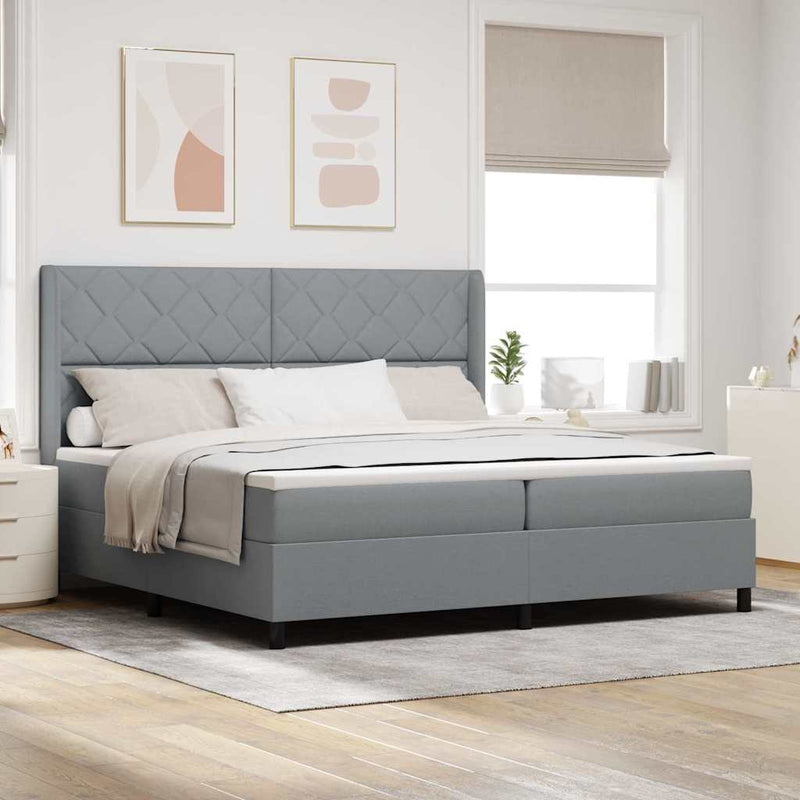 vidaXL Boxrugós ágy matracmal Világosszürke 200 x 200 cm szövet