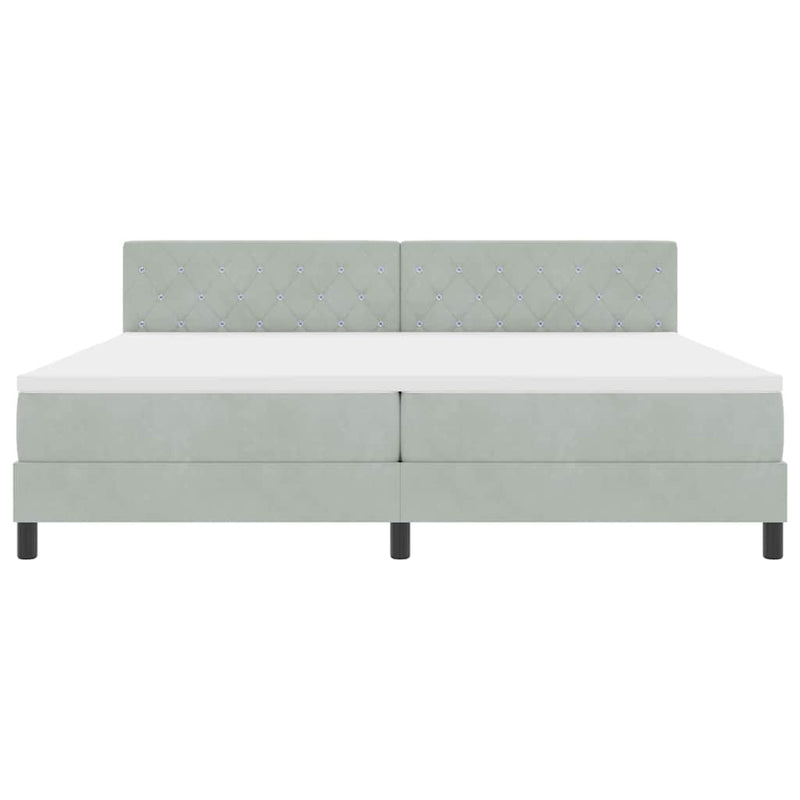 vidaXL Boxrugós ágy fejtámlával Világosszürke 200 x 200 cm Bársony