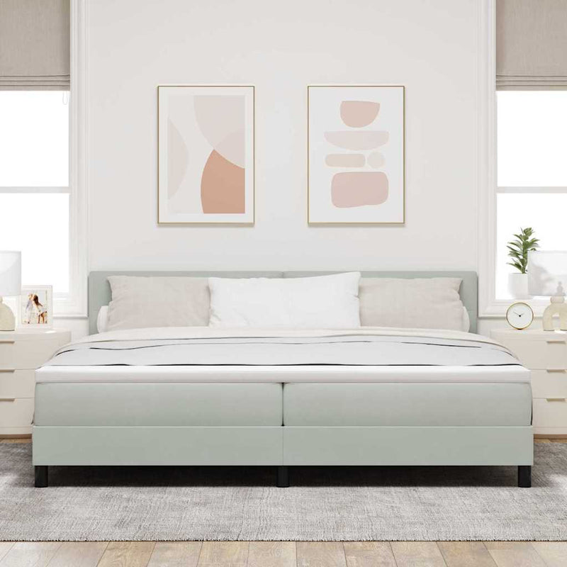 vidaXL Boxrugós ágy fejtámlával Világosszürke 200 x 200 cm Bársony