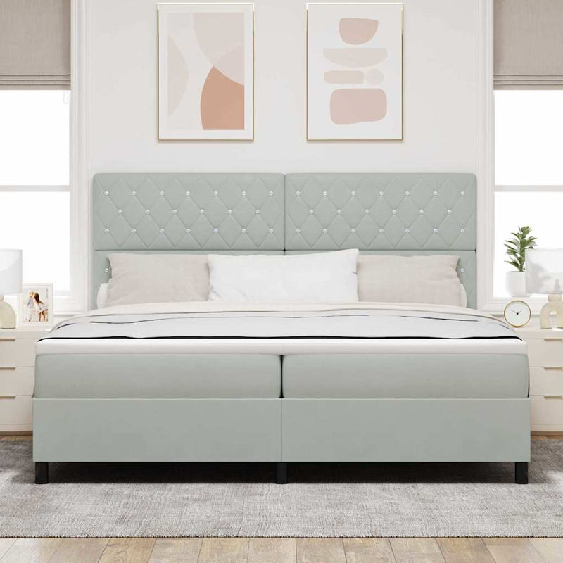 vidaXL Boxrugós ágy matracmal Világosszürke 200 x 200 cm Bársony