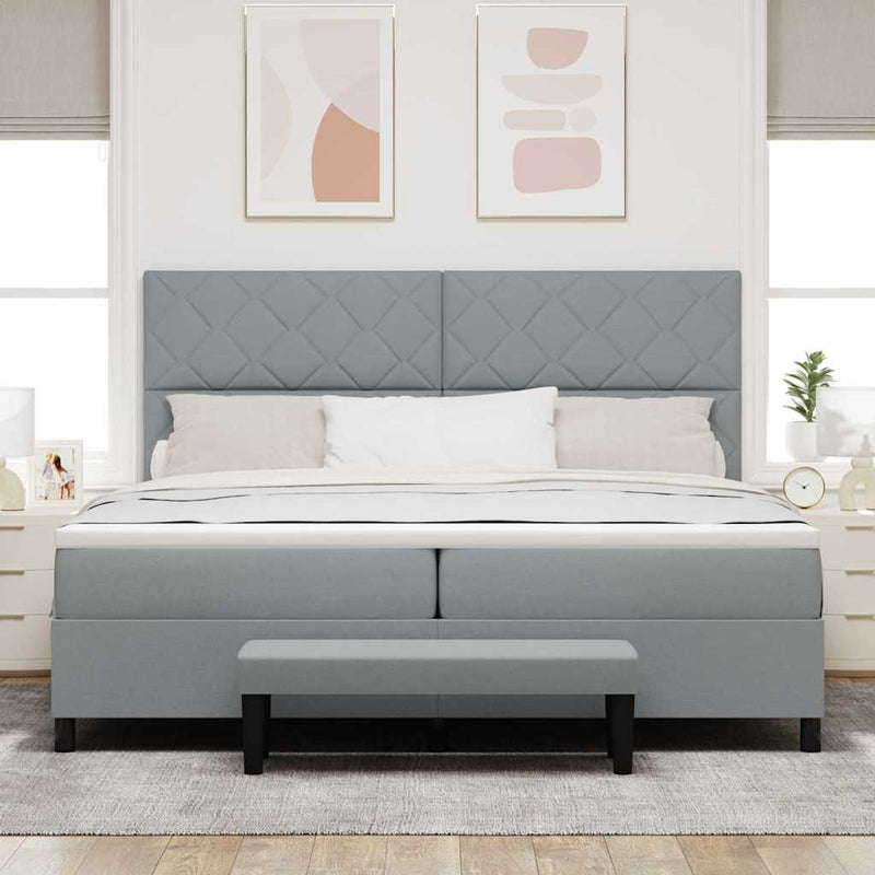 vidaXL Boxrugós ágy matracmal Világosszürke 200 x 200 cm szövet