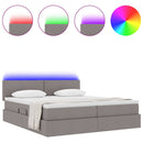 vidaXL Ágy LED -es lámpákkal fejtámlával Tópszínű 180 x 200 cm szövet