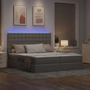 vidaXL Ágy LED -es lámpákkal fejtámlával Tópszínű 200 x 200 cm szövet