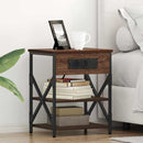 vidaXL Éjjeliszekrény Töltőállomással polcokkal barna tölgy Faanyag