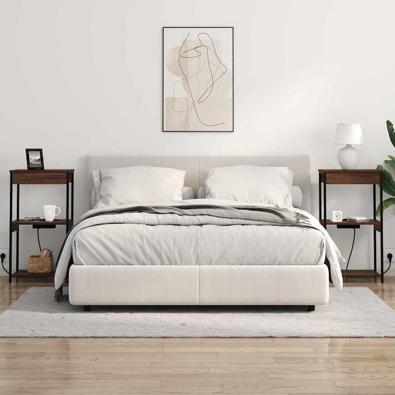 vidaXL Éjjeliszekrény Töltőállomással polcokkal barna tölgy Faanyag