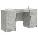 vidaXL Asztal polcokkal Betonszürke 142,5 x 50 x 75 cm Szerelt Fa