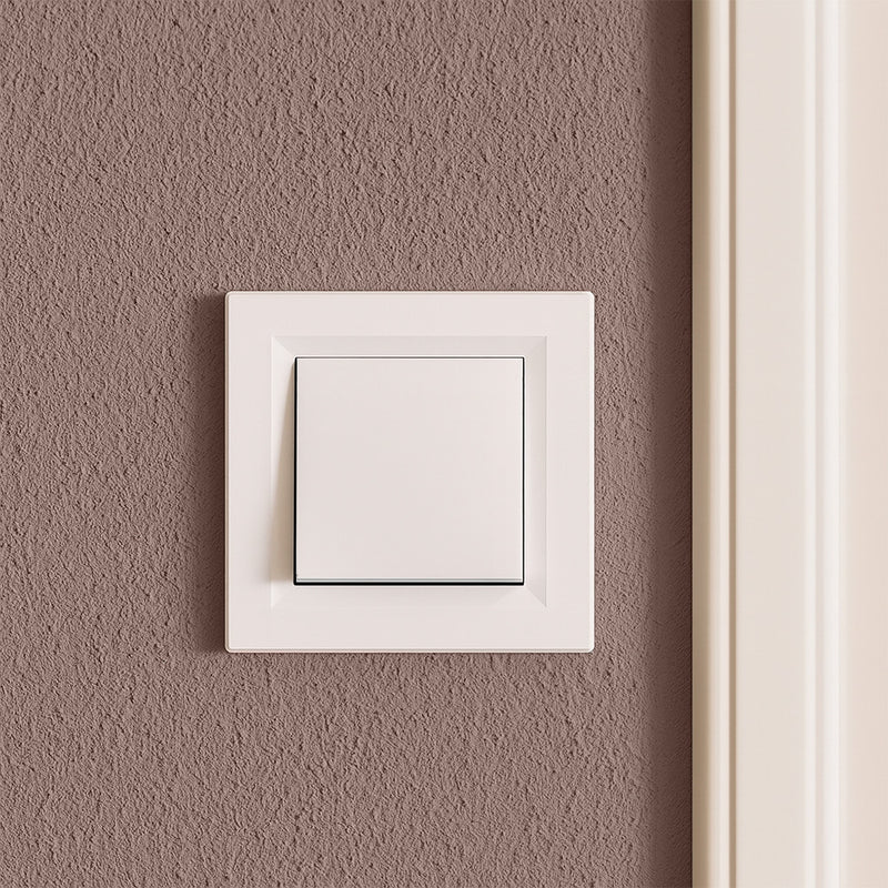 Nova kereszt kapcsoló 10A 250V 107 fehér kerettel