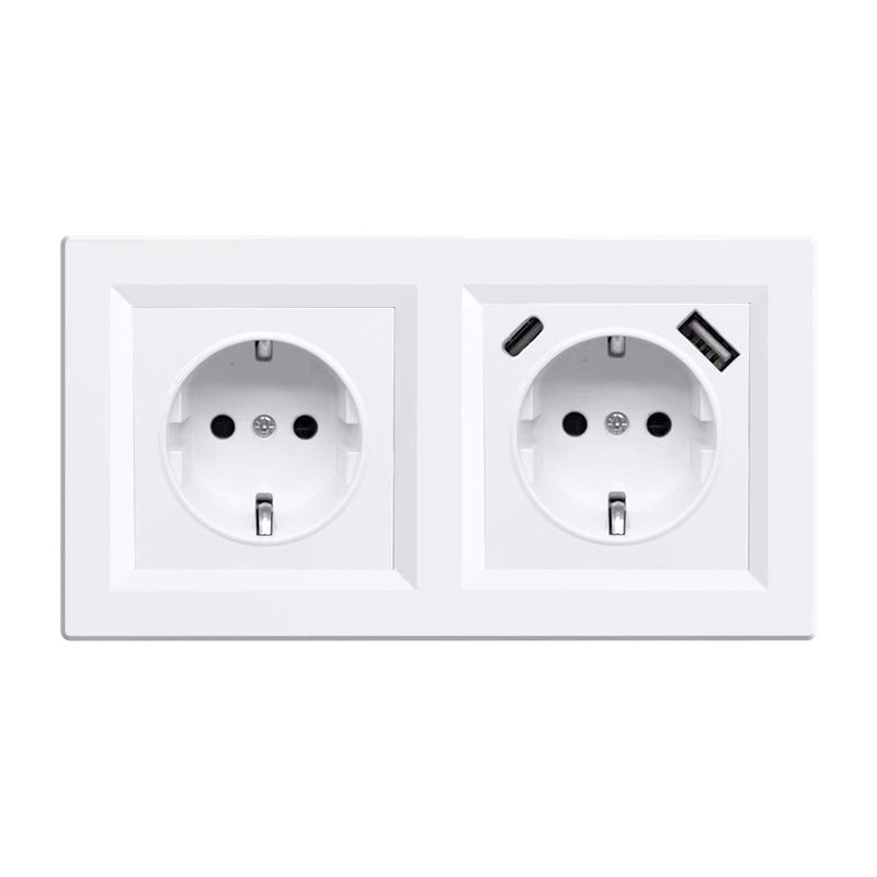 Nova földelt csatlakozóaljzat dugalj 16A 250V USB csatlakozóval fehér kerettel