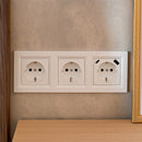 Nova III kettő földelt csatlakozóaljzat dugalj USB csatlakozóval fehér kerettel